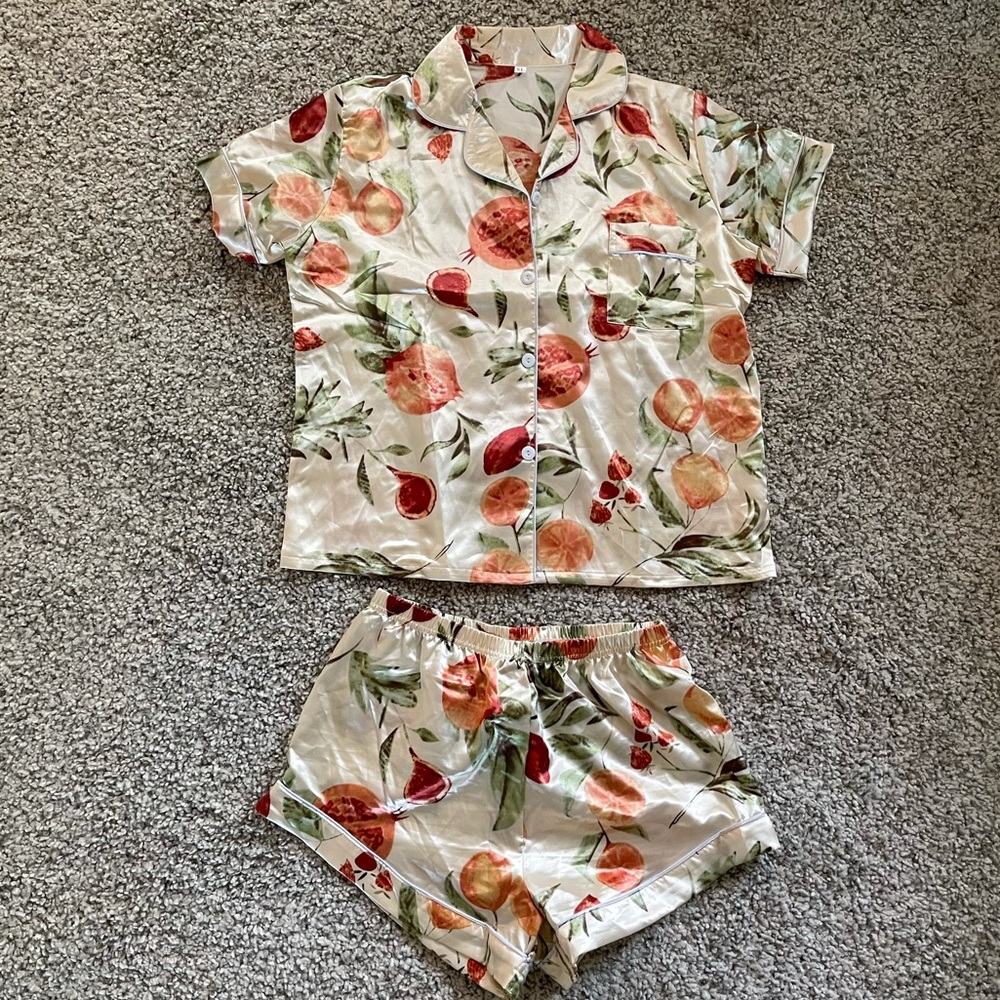 Pajama shorts and top set